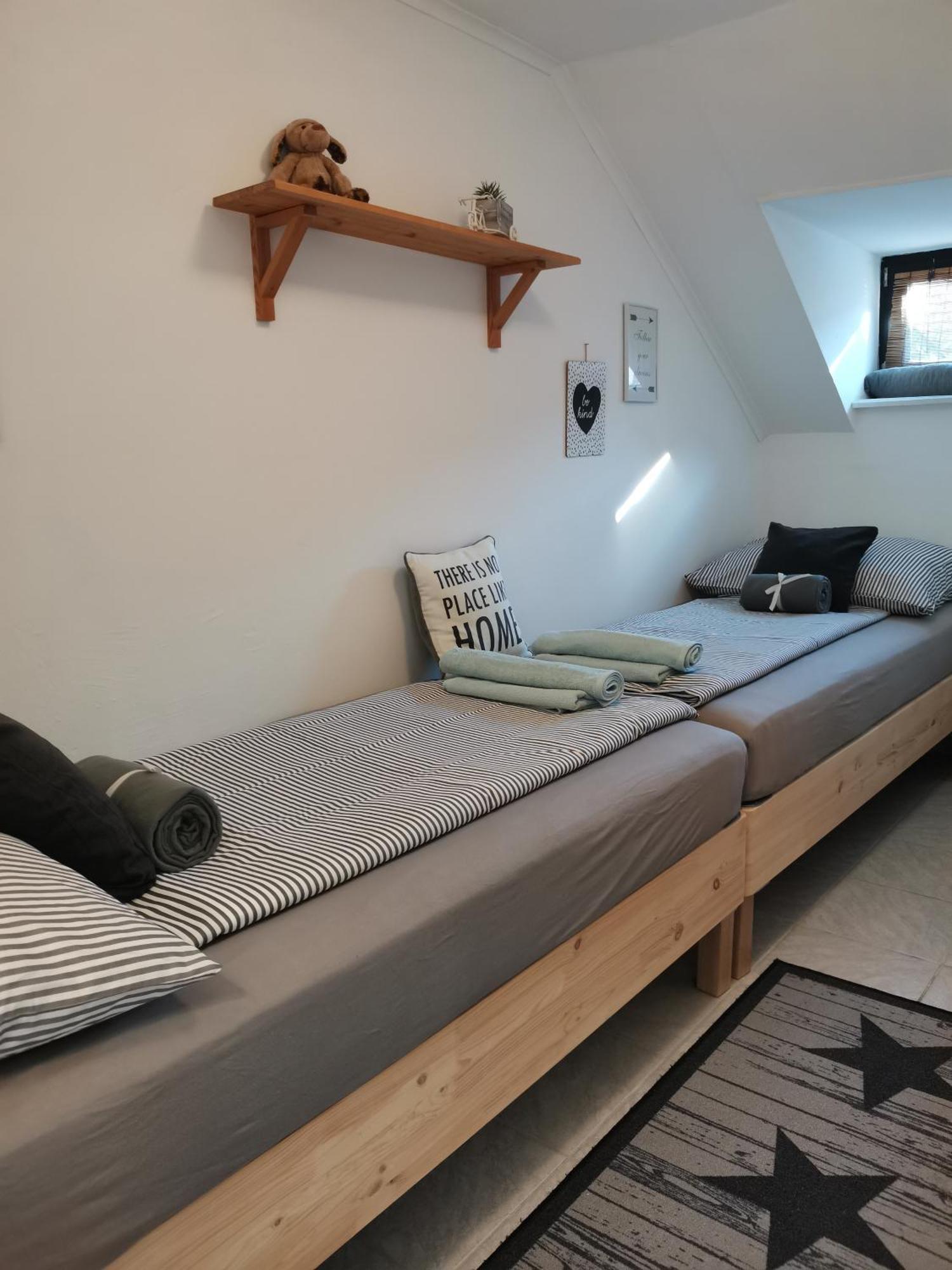 Apartman Rose Eger Bagian luar foto