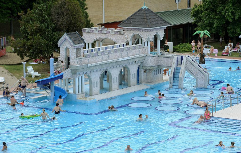 Apartman Rose Eger Bagian luar foto