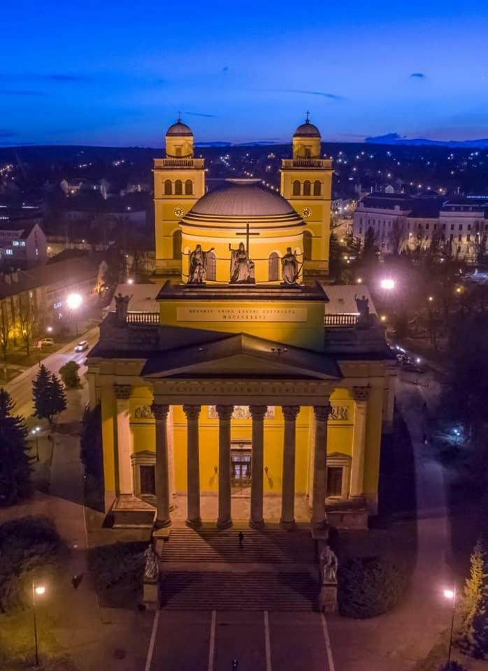 Apartman Rose Eger Bagian luar foto